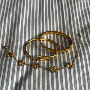 Elegant Gold Bracelet Set